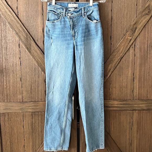 Abecrombie & Fitch The '90s Straight Ultra High Rise Curve Love Denim Sz 27 - Picture 1 of 7